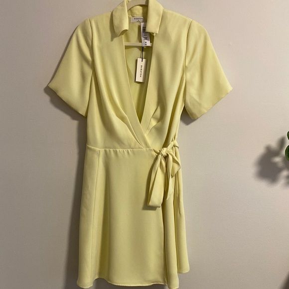 𝅺ARITZIA Babaton Amira Mini Wrap Dress In Chamomile Yellow Size M - Picture 4 of 7